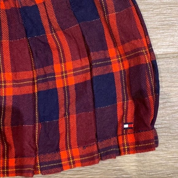 Tommy Hilfiger Kids Girls Red Black Plaid Puffed Short Skirt Size 2T - Picture 2 of 4